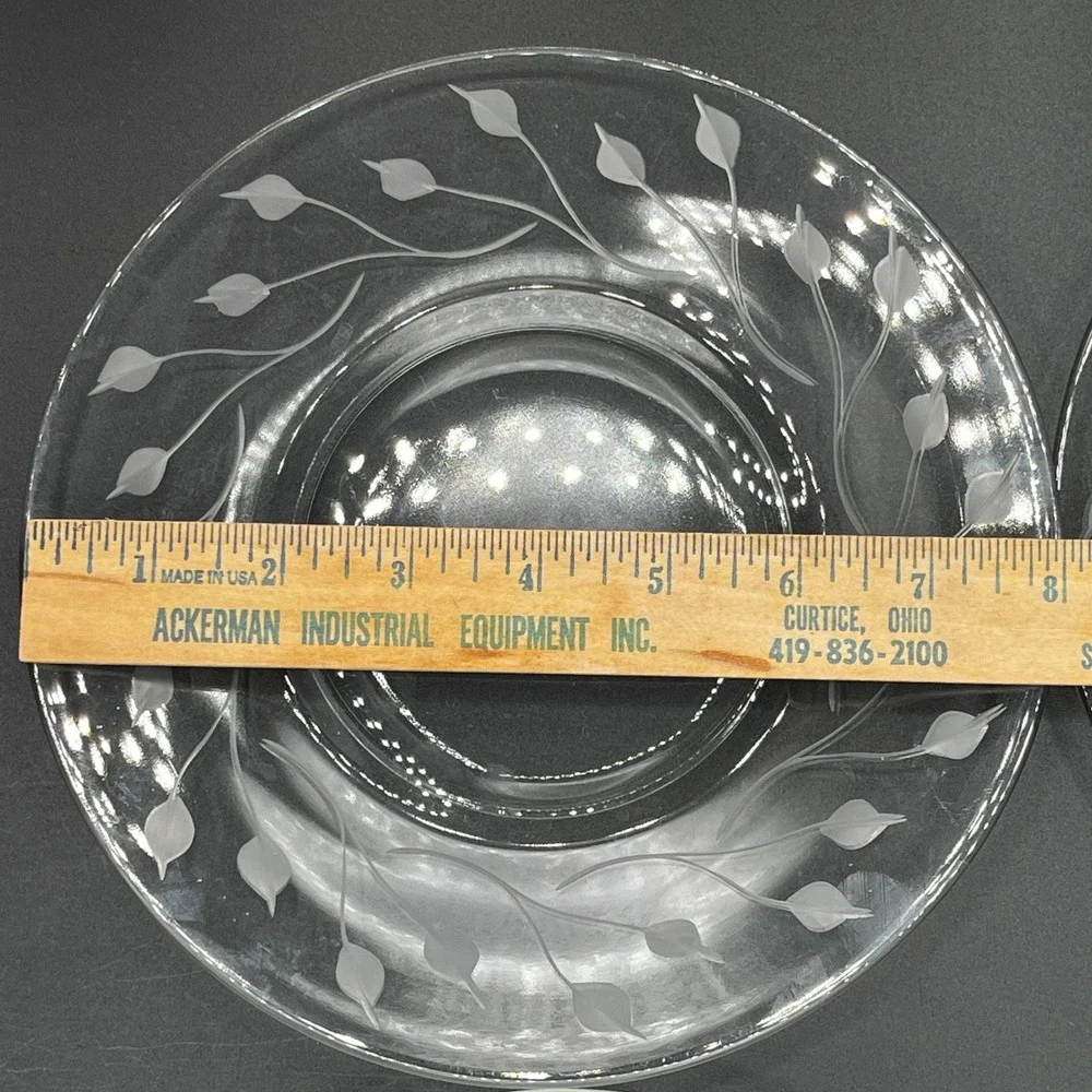 Vtg Etched Glass Salad Dessert Luncheon Plates Set of 8 Leaf Vine Clear 8